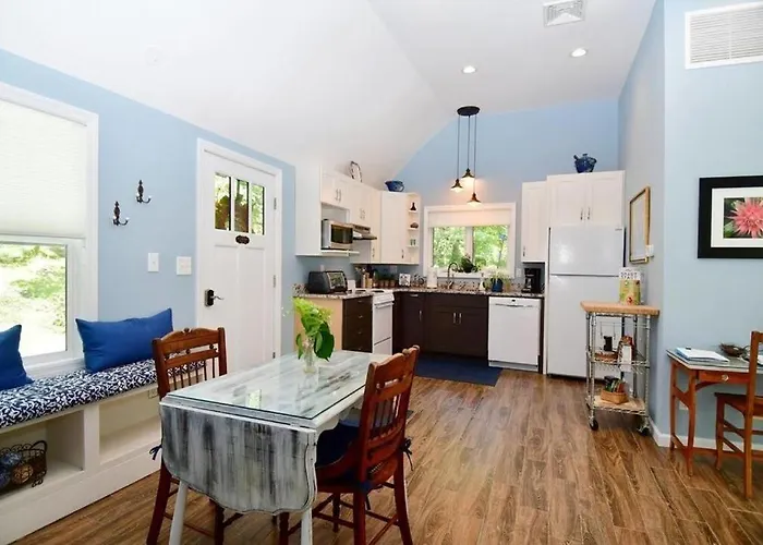 Cottage At Millpond Falls - A Romantic Escape